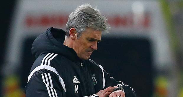 Football: West Bromwich licencie son manager Alan Irvine