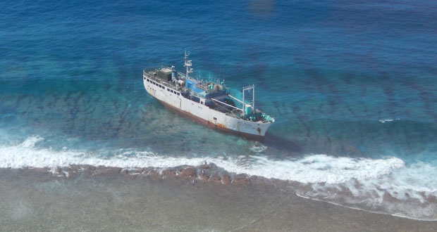 Échouage d’un bateau de pêche : une catastrophe écologique menace Saint Brandon