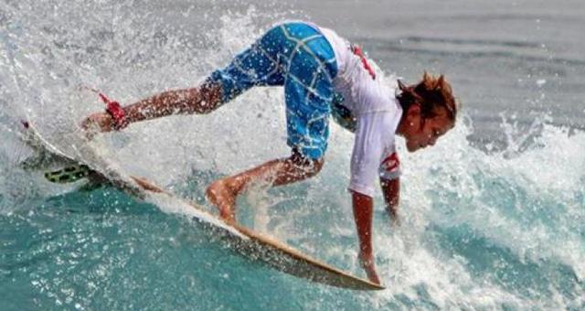 Surf : pourquoi risquent-ils leur vie?