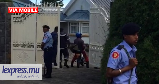 [Vidéo] Deux coffres «presque» vides retrouvés chez les Rawat