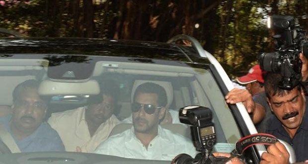Délit de fuite: l’acteur indien Salman Khan écope de 5 ans de prison