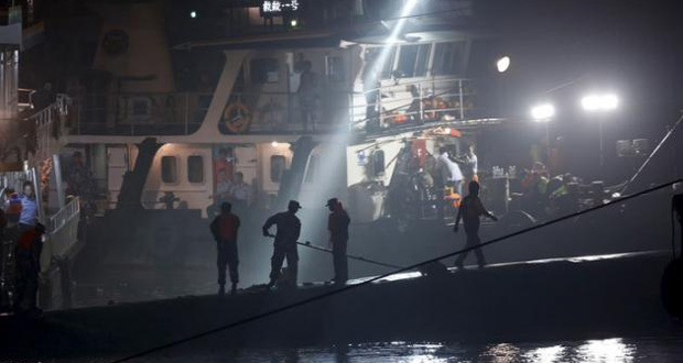 Plus de 400 disparus dans le naufrage sur le fleuve Yangtsé