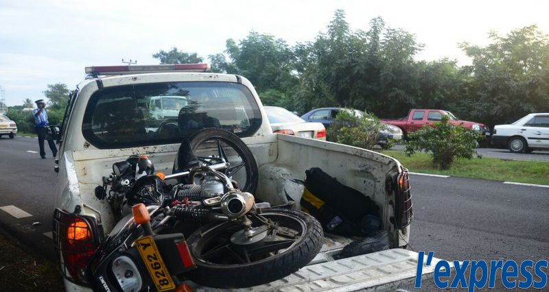 Bois-Marchand: percuté par un van, un motocycliste meurt