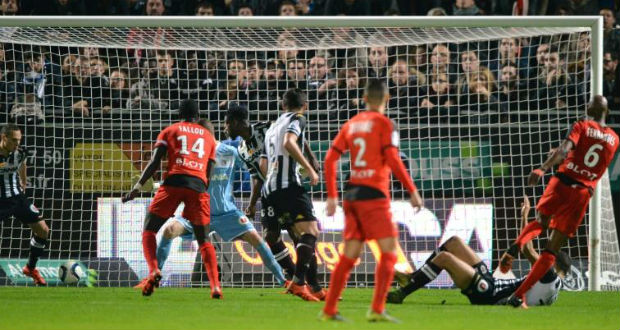 Ligue 1: Angers tombe encore et descend du podium