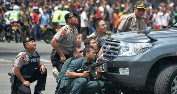 Indonésie: au moins 4 morts dans des explosions au centre de Jakarta