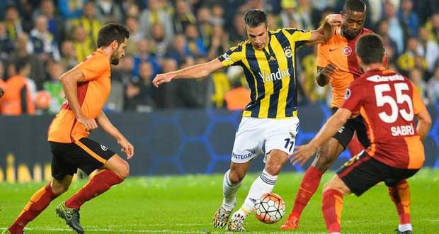 Attentat à Istanbul: le derby de football Galatasaray-Fenerbahçe reporté