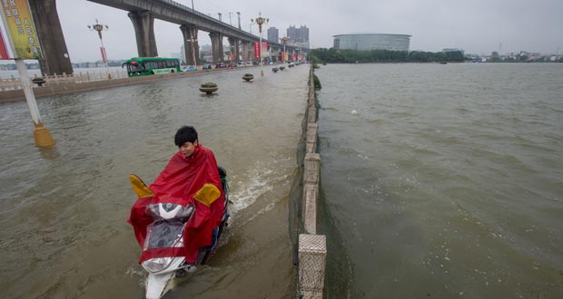 Chine: des inondations font plus de 100 morts et disparus 