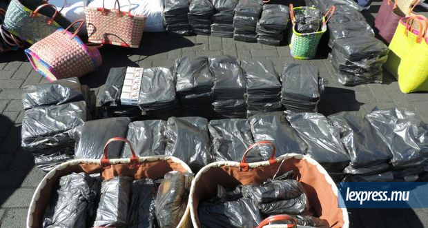 Au port: Rs 1 million d’articles non déclarés découverts dans un conteneur
