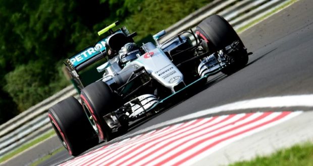GP de Hongrie: Nico Rosberg (Mercedes) en pole position 
