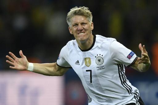 Allemagne - Meurtri par la défaite à l'Euro, Schweinsteiger renonce à la Mannschaft