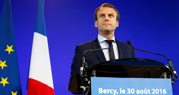 France: le ministre de l'Economie Macron lâche Hollande à 8 mois de la présidentielle