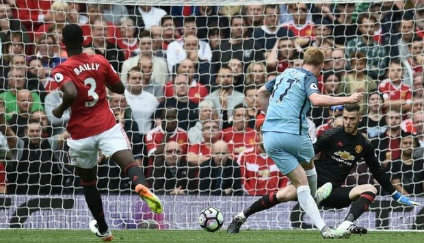 Angleterre: Manchester City et Guardiola s’offrent le derby contre United et Mourinho