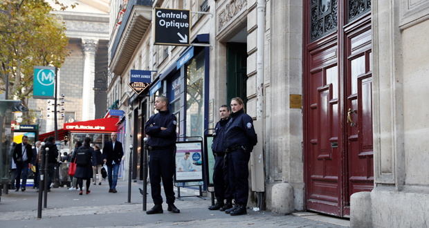 Braquage de Kim Kardashian: enquête judiciaire ouverte en France