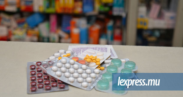 Pharmacies privées: le prix du médicament vendu au détail fixé
