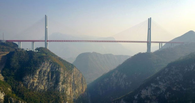 Ouverture en Chine du pont le plus haut du monde