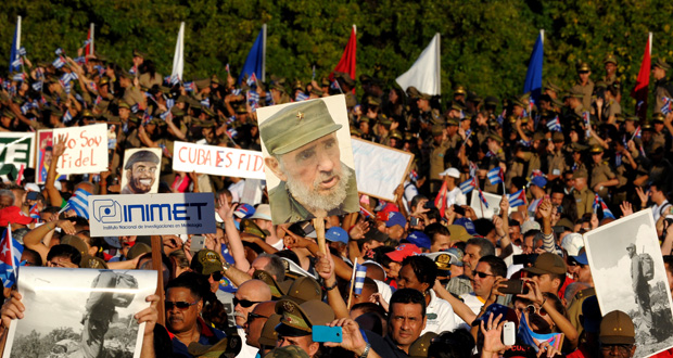Cuba rend un hommage militaire à Fidel Castro