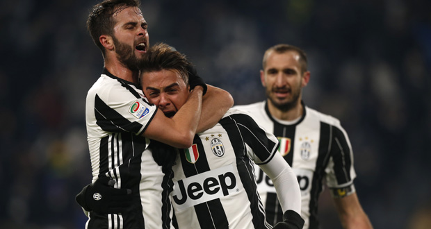 Serie A: La Juventus tombe à Florence, le championnat relancé