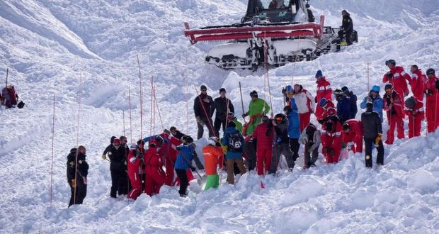 Une avalanche tue trois vacanciers et leur moniteur à Tignes