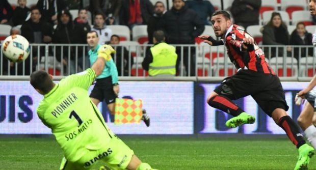 Ligue 1: Le Bihan sauve Nice, Nantes sourit