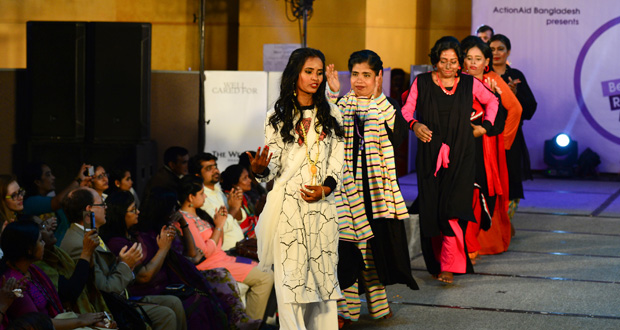 Bangladesh: des femmes vitriolées mannequins lors d'un défilé de mode