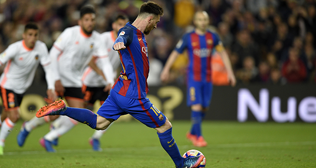 La Liga: Messi et le Barça restent à deux points du Real