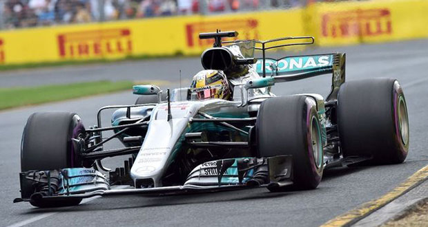 GP d'Australie: Lewis Hamilton se positionne en patron pour 2017