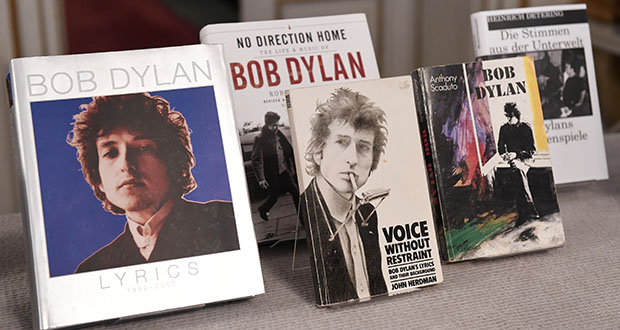 Bob Dylan à Stockholm pour recevoir son Nobel de littérature