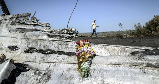 Pays-Bas : les dernières images des victimes du vol MH17 dévoilées aux familles