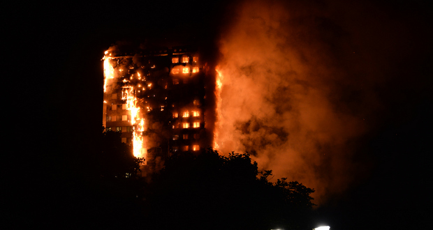Incendie à Londres: les recherches continuent, le bilan pourrait s'aggraver