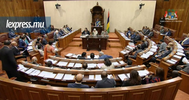 Parlement: les suspects pourront être extradés
