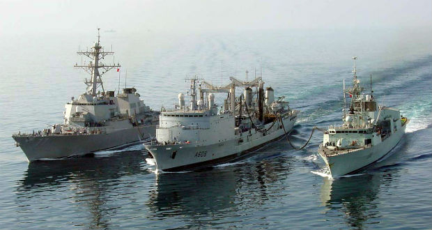 Coups de semonce d'un navire américain contre un vaisseau iranien