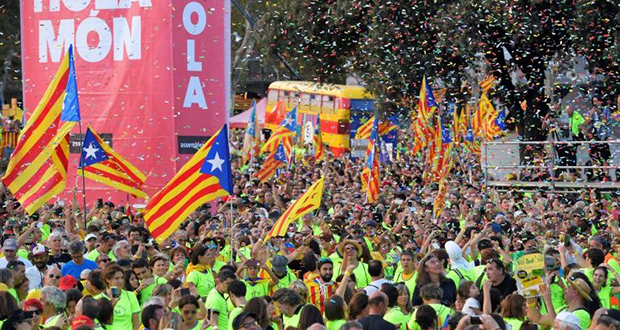 Catalogne: le parquet espagnol menace d'arrestation les maires pro-référendum