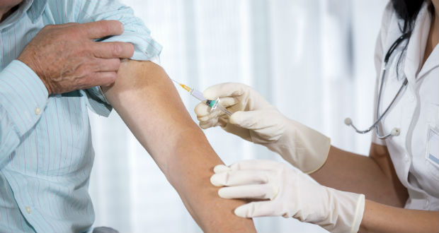 Grippe: un vaccin fortement dosé pour sauver plus de vies chez des individus atteints de pathologies chroniques