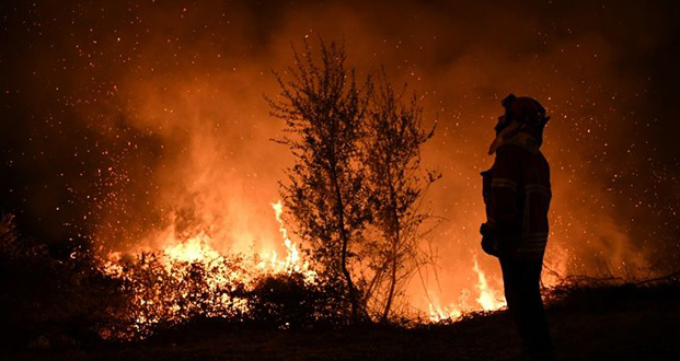 Le bilan monte à 41 morts après les incendies au Portugal et en Espagne