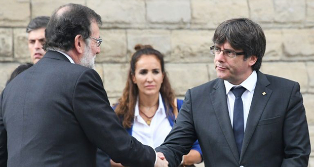 Espagne: Rajoy et Puigdemont, les deux protagonistes de la crise catalane