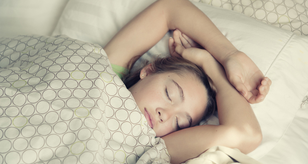 Les ados dorment moins, la faute aux smartphones ?