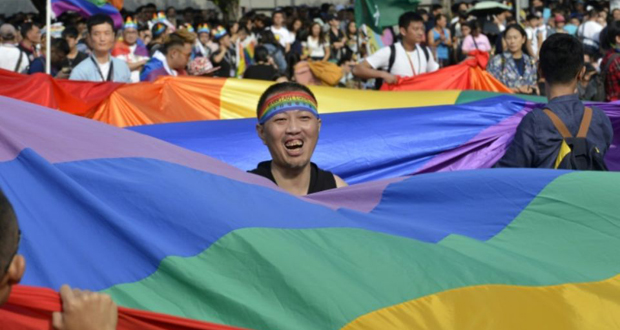 Taïwan accueille la principale «gay pride» d’Asie, en attendant le mariage gay