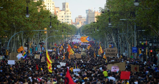 Crise catalane: à Barcelone, commerçants et hôteliers s’alarment