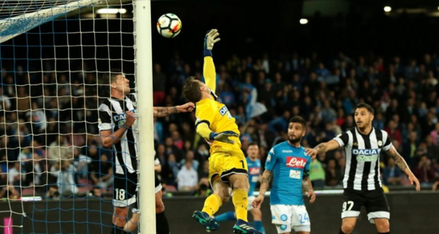 Serie A: Naples s’accroche et se rapproche