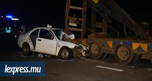 Accident mortel à Piton: le chauffeur de la semi-remorque se livre à la police