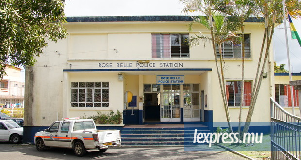 Accident à Rose-Belle: une ado de 17 ans percutée par une fourgonnette 