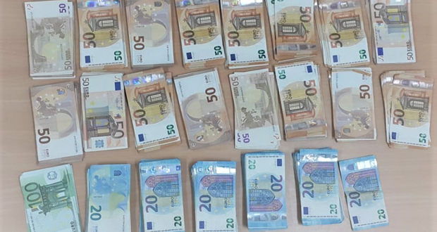 À Trianon: soupçonnés de blanchiment d’argent, deux Sud-africains arrêtés