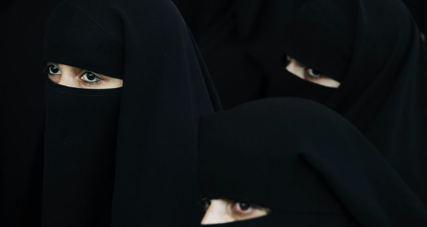 Suisse: un canton vote à une écrasante majorité pour l'«interdiction de la burqa»