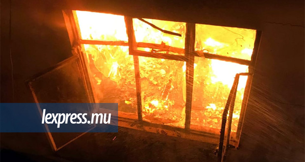 Petit-Raffray: pris au piège dans l’incendie de sa maison, un trentenaire décède