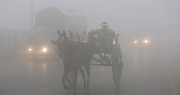 Pollution de l’air: à deux jours de Divali, Delhi suffoque