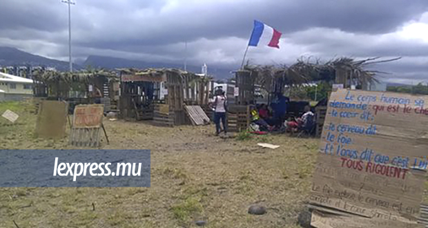 La Réunion: incursion dans le Village des gilets jaunes