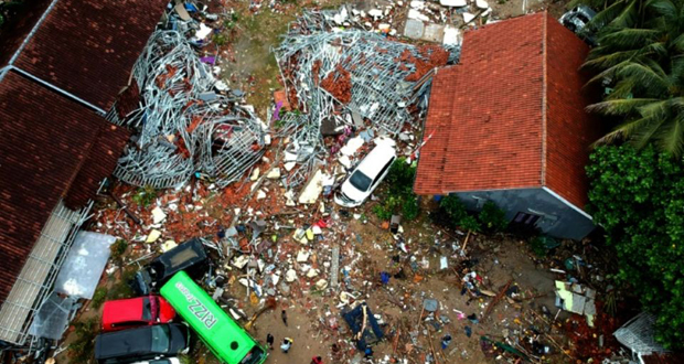 L’Indonésie cherche des survivants, le bilan du tsunami grimpe à 281 morts