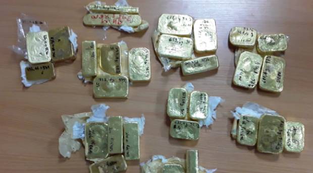 Aéroport: trois Malgaches interceptés avec plus de 25 kg d’or