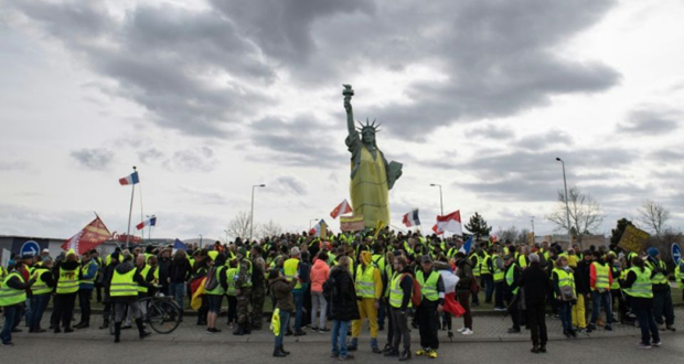 A Colmar, la Statue de la liberté enfile un «gilet jaune»