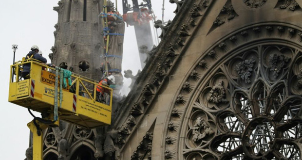 Premiers secours à Notre-Dame: les professionnels dressent une feuille de route